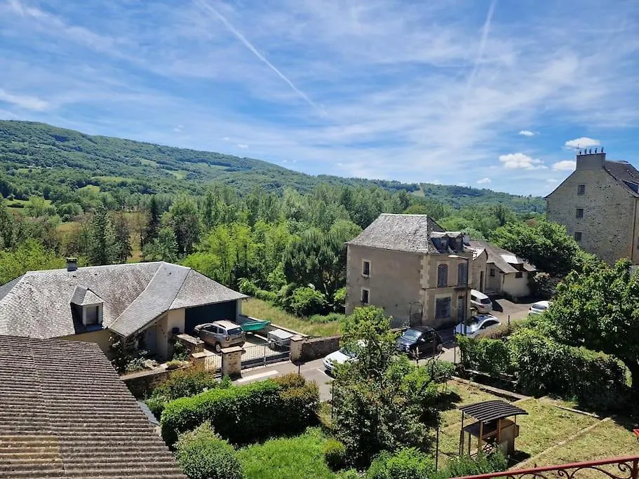 Maison Du Terral Saint-Côme-dʼOlt Casa de Férias