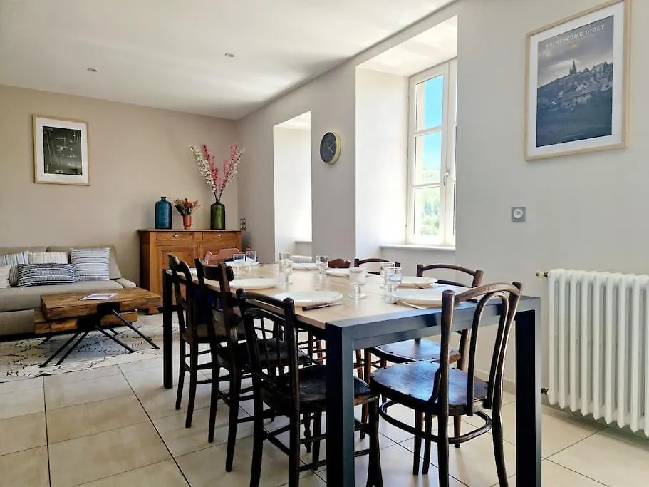Casa de Férias Maison Du Terral Saint-Côme-dʼOlt